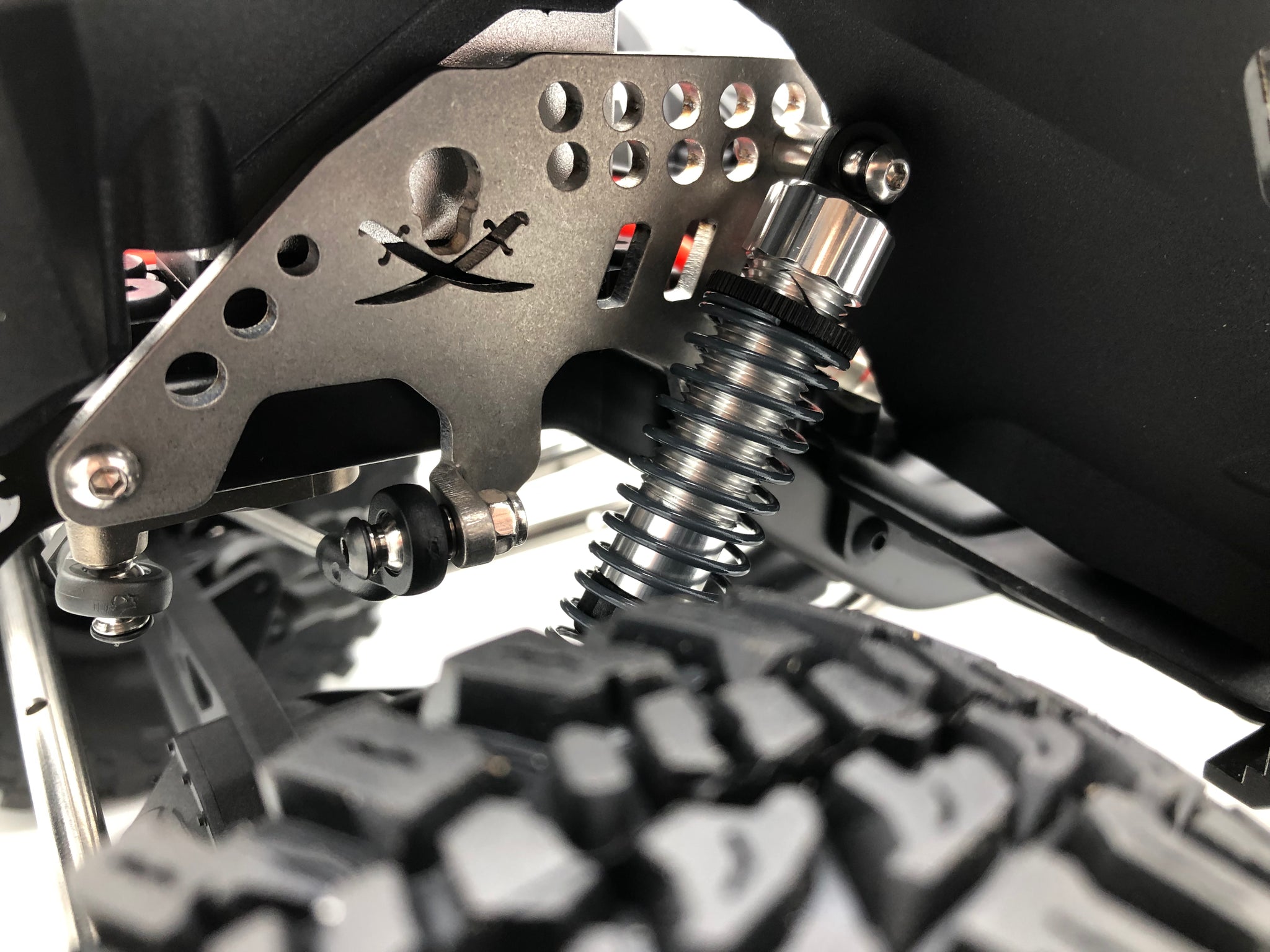 SCX10 III FRONT SHOCK TOWERS – Rock Pirates
