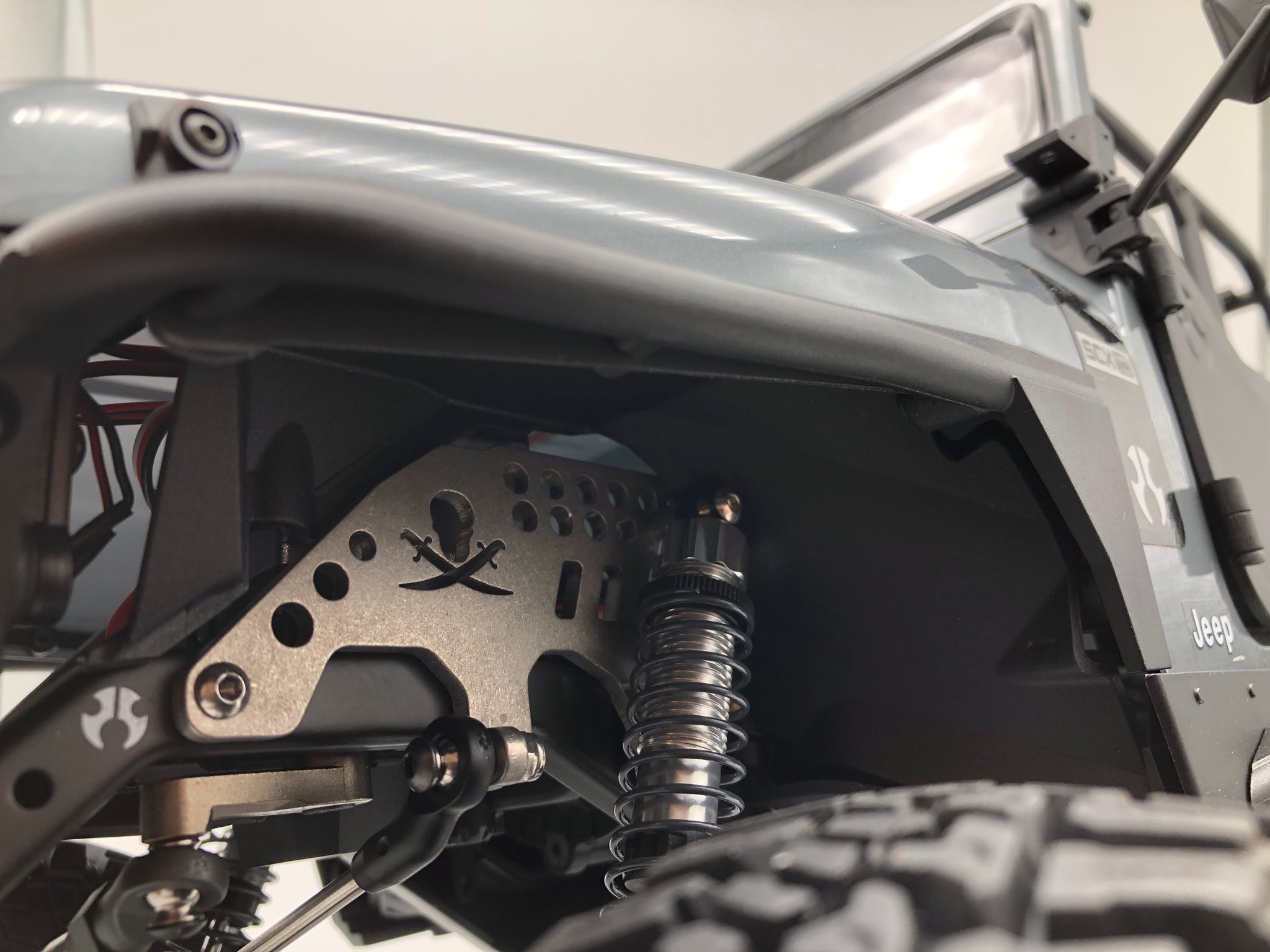 SCX10 III FRONT SHOCK TOWERS – Rock Pirates