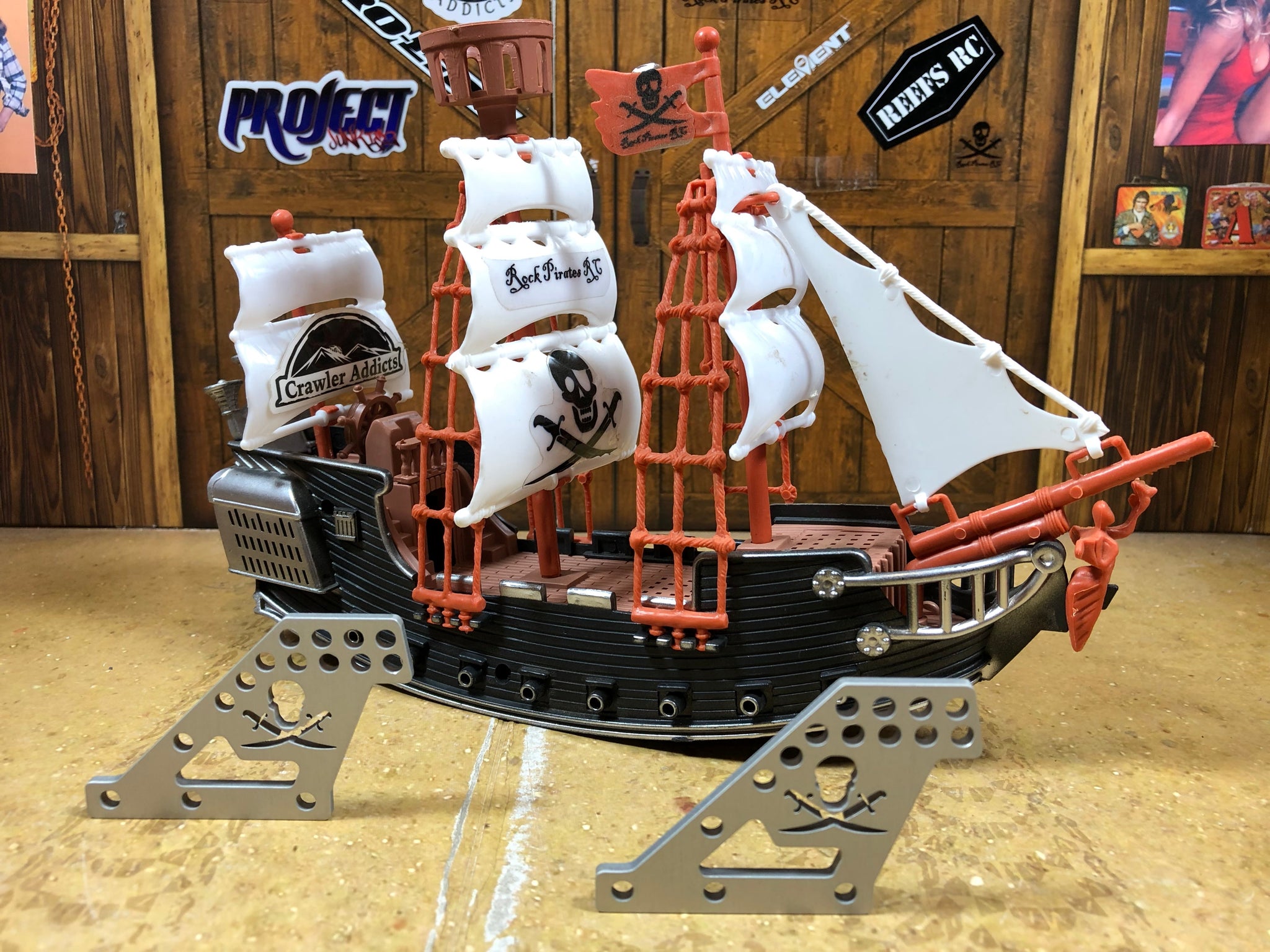 Rear Shock Towers for TRX4 – Rock Pirates