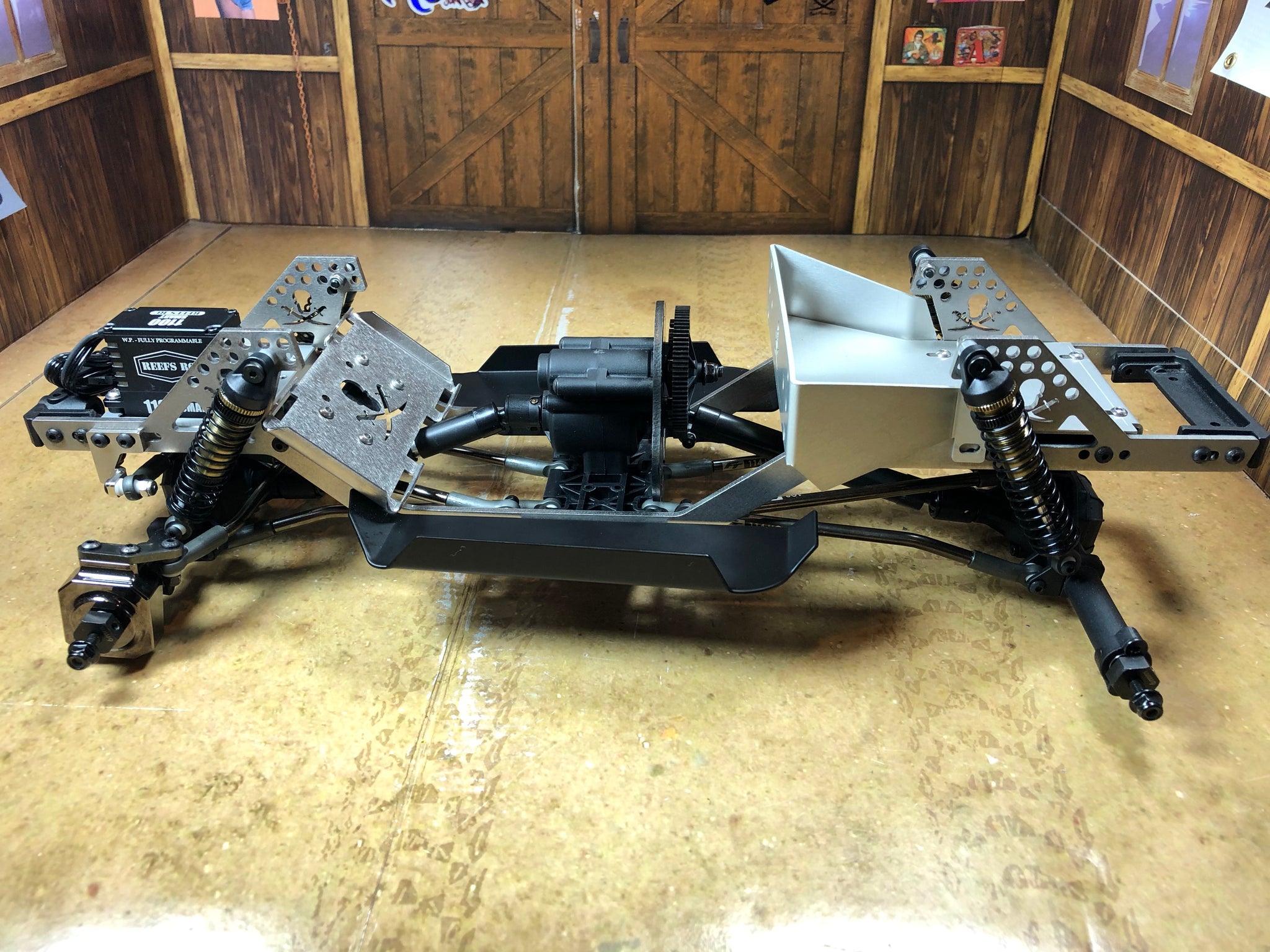 INTERCEPTOR CHASSIS – Rock Pirates